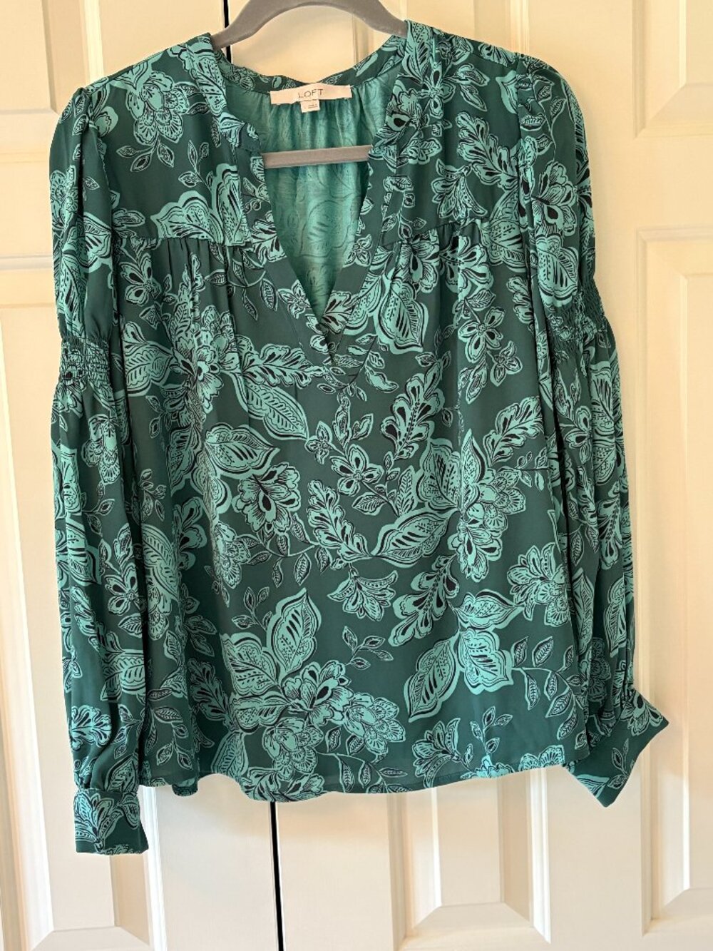 NWOT Loft Vibrant Green Floral Popover Blouse Sz L